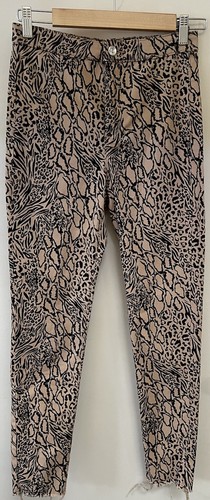 Divided Beige With Multi Animals Print Frayed Pants-Cute-Comfy-Casual-Size 8 - Picture 4 of 17