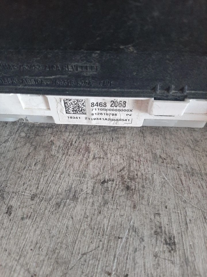 Кластер спидометра 2020 GMC SIERRA 2500 миль/ч и км/ч экран 3,5 дюйма 84682068 - Изображение 2 из 4