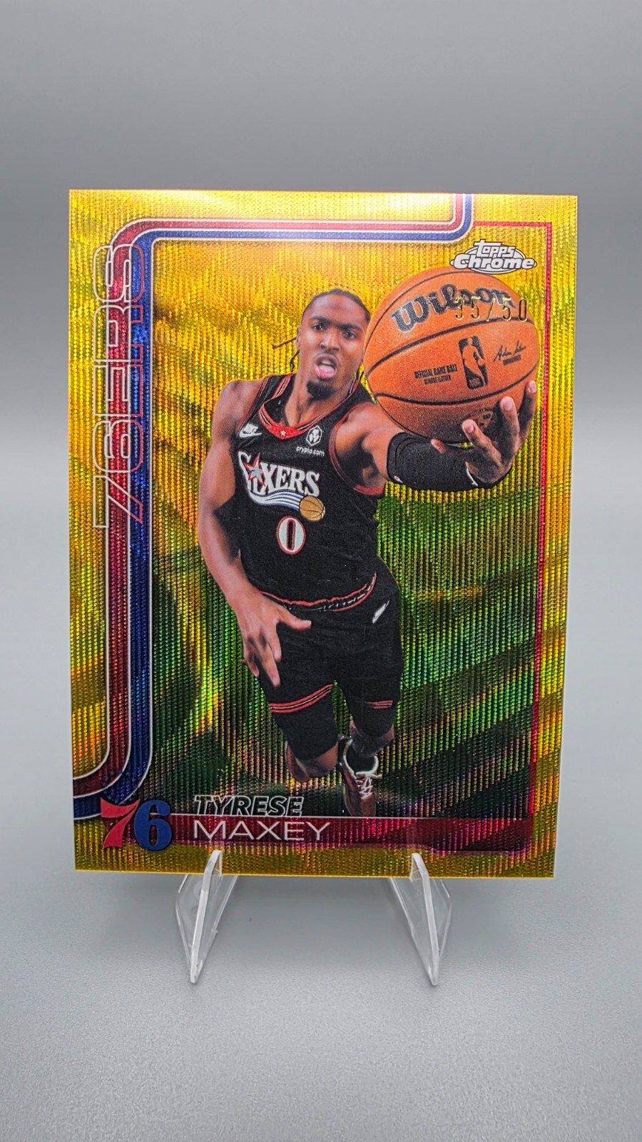 2025-26 TOPPS CHROME UPDATE TYRESE MAXEY GOLD WAVE REFRACTOR /50 76ERS🔥