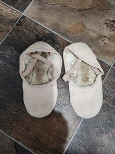 Sansha Silhouette Canvas PINK split sole ballet shoe w/ sewn elastics 