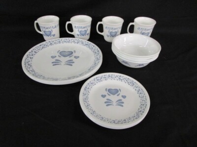 Corelle Livingware by Corning Dinnerware Set Blue Hearts 16pcs