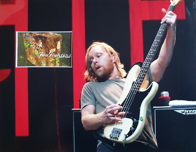 NATE MENDEL signiertes 14x11 Foto Display FOO FIGHTERS COA