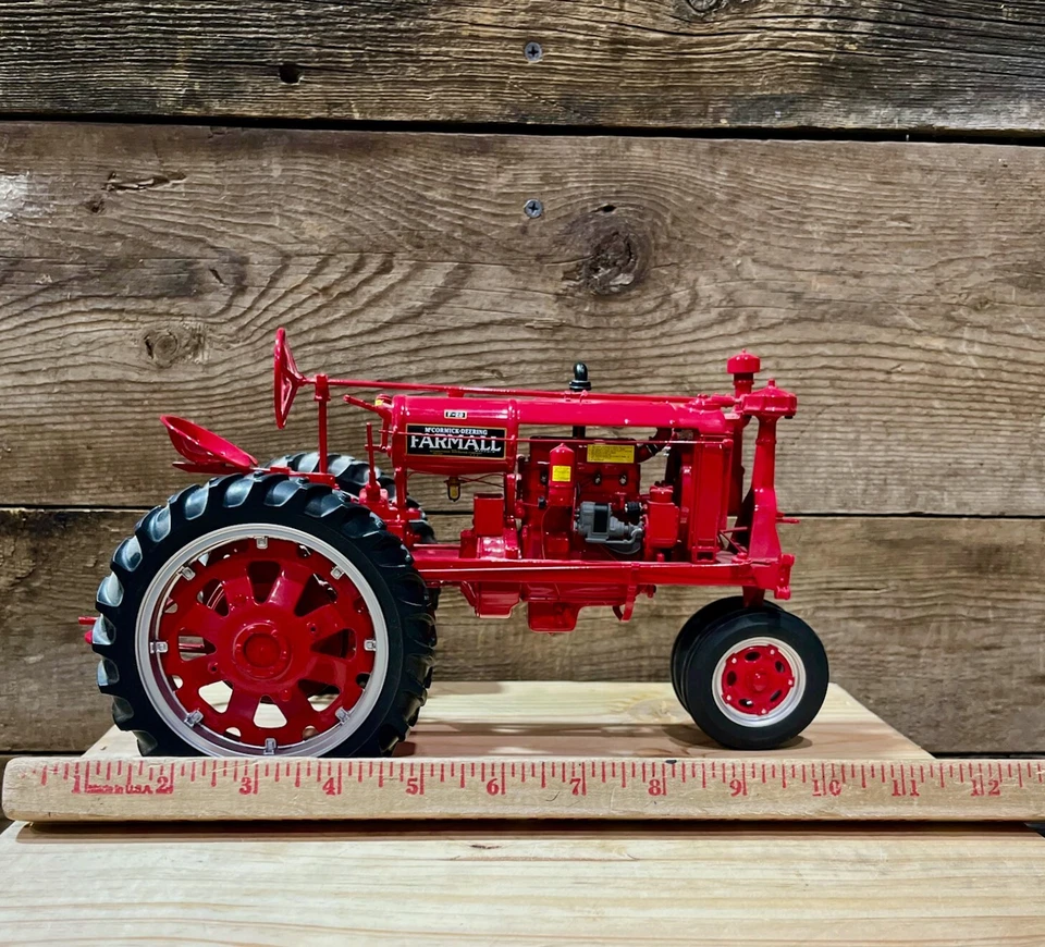 Franklin Mint, Precision, McCormick-Deering, Farmall F-20 Tractor, 1:12 Diecast - Image 4 of 4