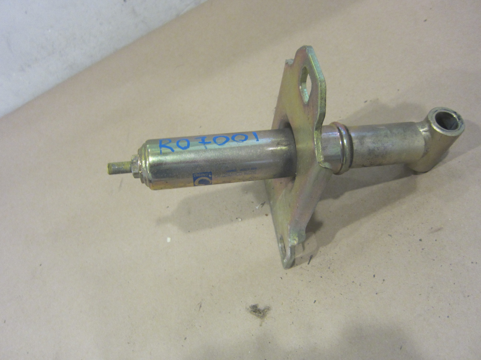 Bentley Arnage 1999 - RH Front Bumper Shock