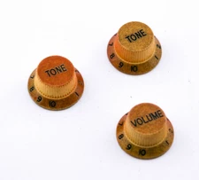 AGP ™ - Aged Relic Stratocaster ® Volume Tone Knobs 6mm Split Shafts #8172452