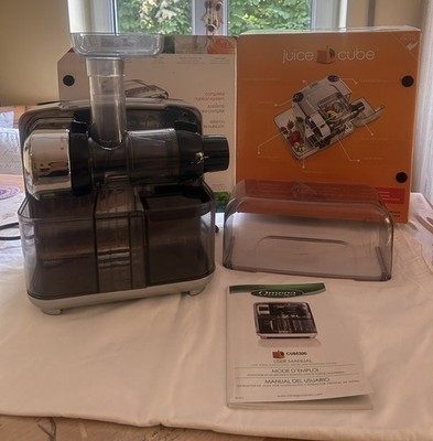 Entsafter Slow  Juicer OMEGA  Cube 3025 Top Zustand mit vielen Aufsätzen + OV 