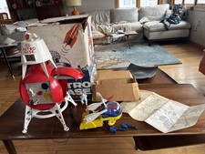 Ideal Toy Corp 1960 Motorized Astro Base Playset Complete VTG Space Sci-Fi WORKS