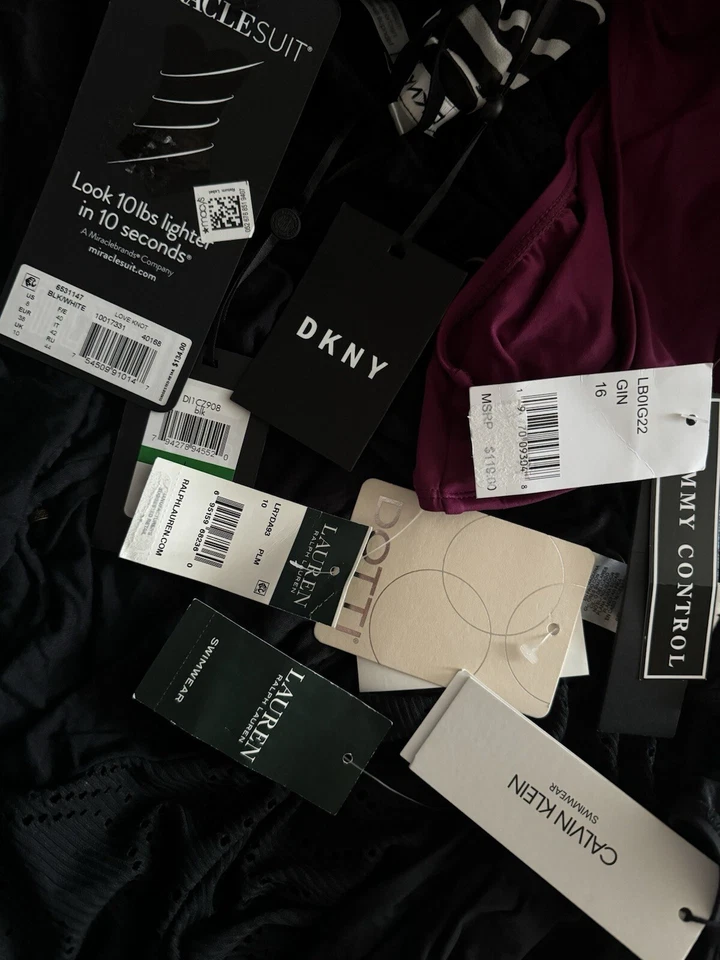 Lote de 15 piezas de trajes de baño nuevas con etiquetas Foto 2 de 4