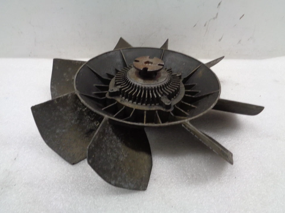 Ventilador de refrigeración del motor 73-80 Mercedes 450SL R107 con embrague 11620051306 OEM AK250615 Foto 4 de 4