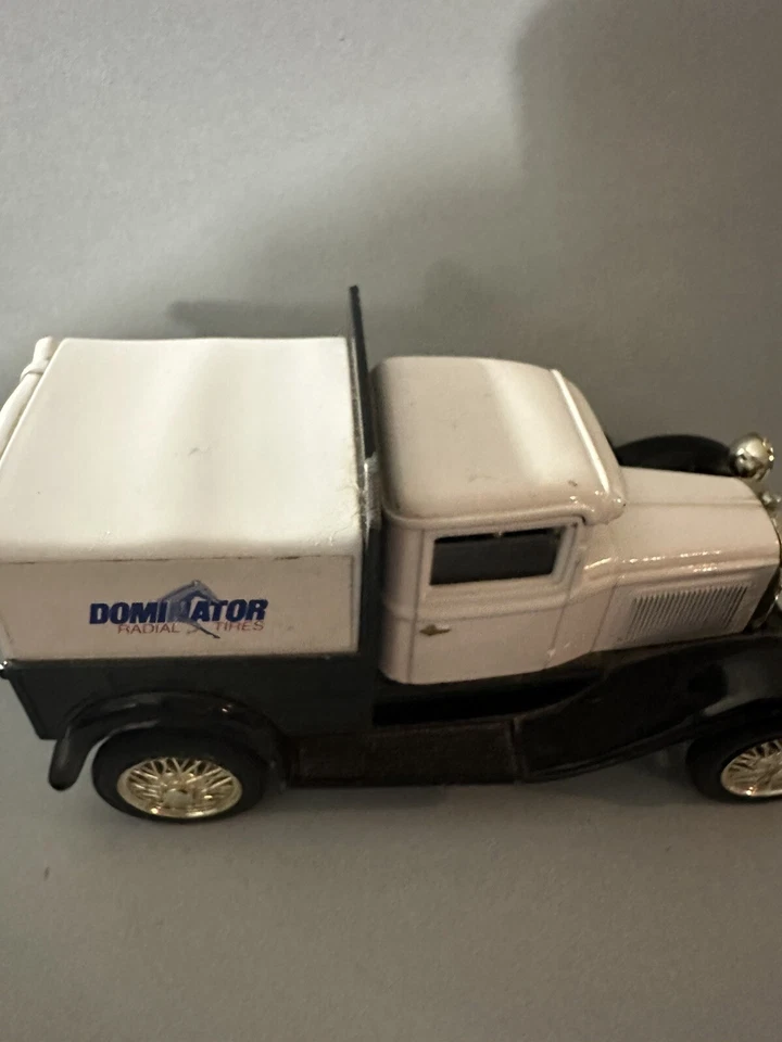 Liberty Classics Limited 1:24 литая под давлением белая модель банка AG One Ford - Изображение 2 из 3