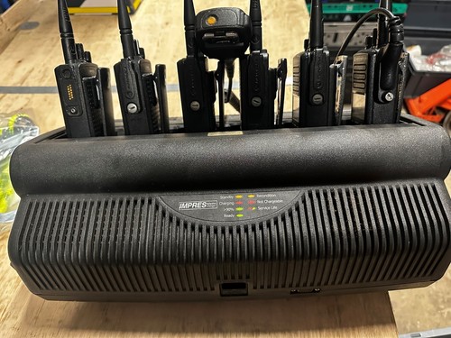 6 x Motorola DP4600e UHF DMR Radio with Impress batteries and a charging station - Picture 4 of 6