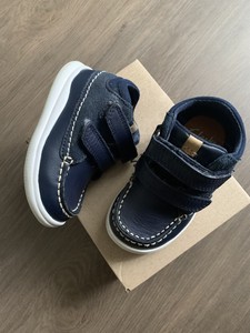 shoe size 4.5 in eu