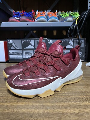 Lebron 13 low “Cavs” men size