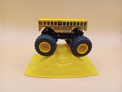 MONSTER JAM Truck ''HIGHER EDUCATION'' 1:64   SCHOOL BUS Monster Truck  