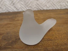 Satin Glass *Crowning Touch *Bird Figurine Paperweight