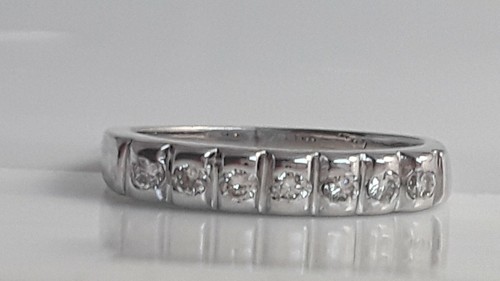 18k White Gold Natural Diamonds Wedding Band - Picture 2 of 5
