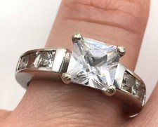 925 Sterling Silver Princess Cut CZ Vintage Band Ring Size 5.75