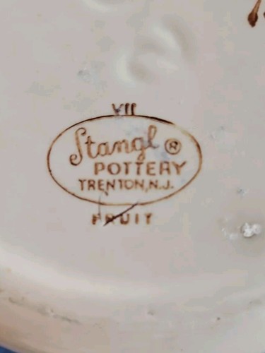 Stangl Fruit Pattern Pottery Pitcher 2 Quart - Picture 5 of 6