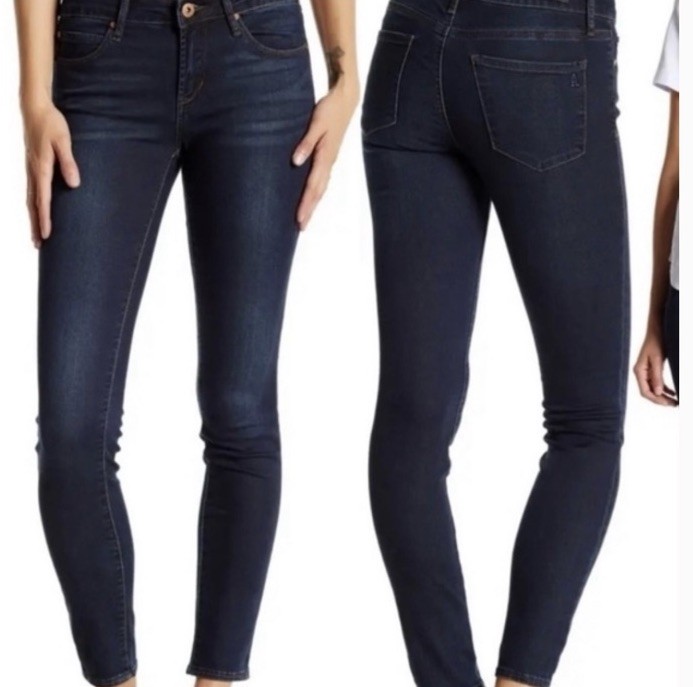 Articles Of Society Women’s Mid Rise Skinny Jeans Size 24 Blue dark Wash