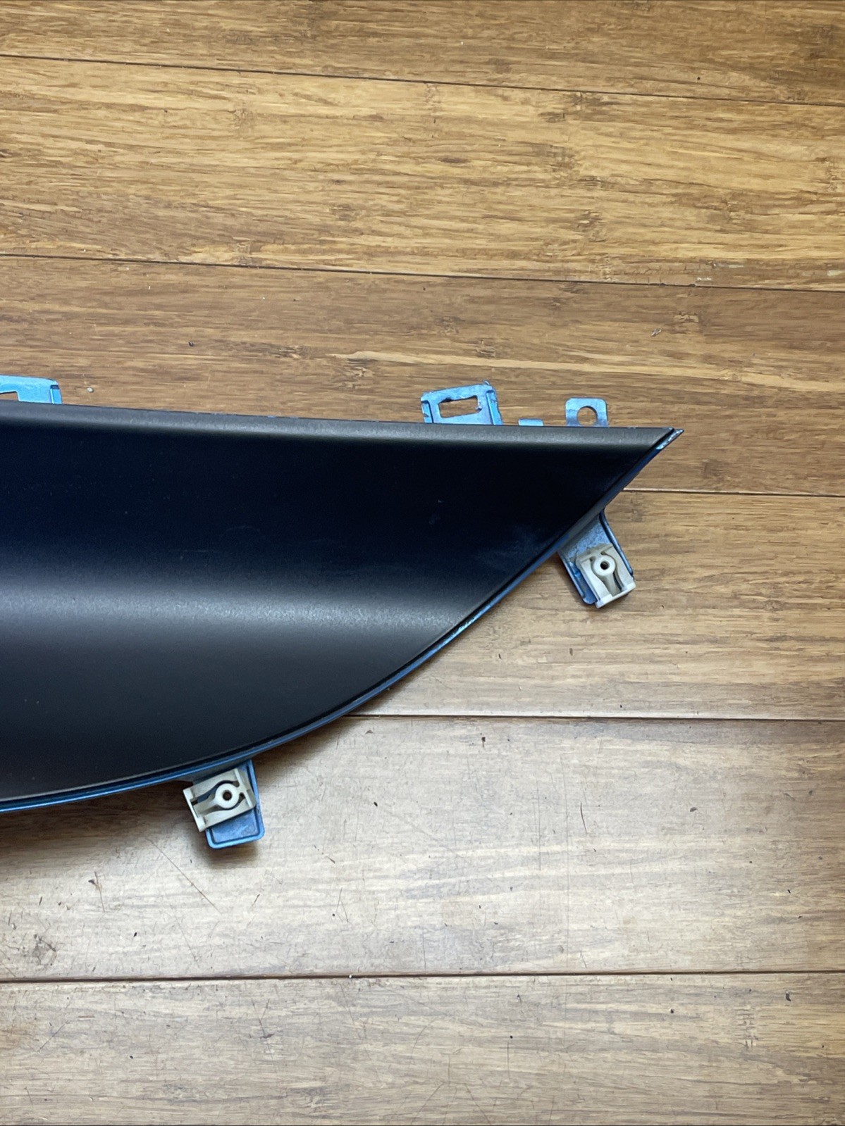 2014-2020 BMW i8 I12 Rear Right Upper Quarter Panel Trim Cover OEM *NOTE*
