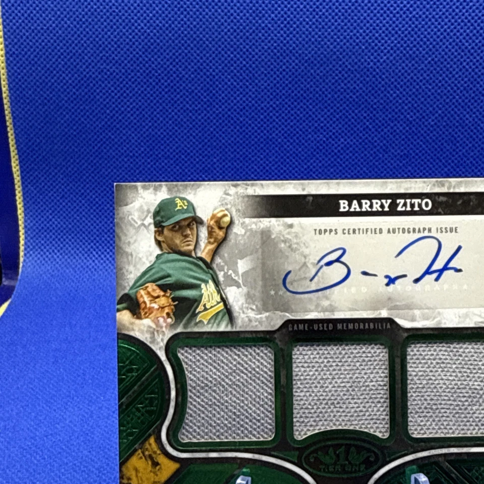 2025 Topps Tier One Barry Zito AT1R-BZ #’d 36/49 Oakland A’s Color Match Verde Foto 2 de 4