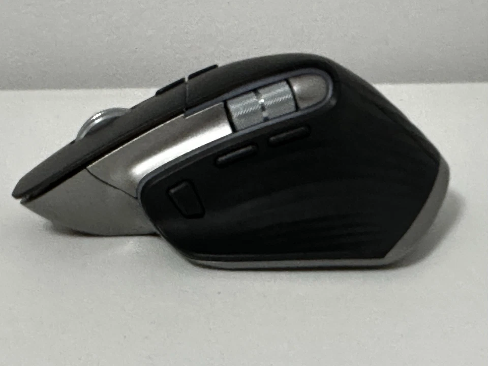 Ergonomic Mouse 4000 DPI 4-Way Scrolling Wireless Bluetooth Silent RGB MX Master - Image 3 of 4
