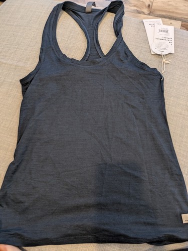 Vuori Lux Performance Tank Top in Ink Heather - Picture 5 of 5