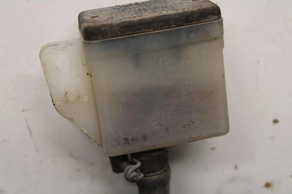 Suzuki Katana 600 GSX600F 1988 freno trasero cilindro maestro con depósito BB94 Foto 2 de 4