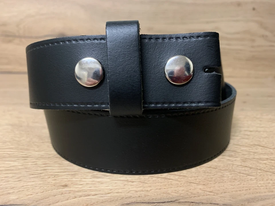 Cinturón de cuero real a presión de cuero negro hecho en el Reino Unido Foto 3 de 4