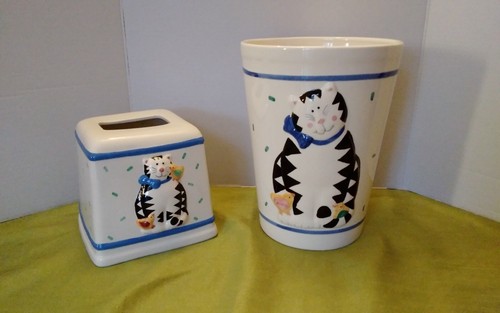 Vintage NOS CoCo Dowley Kitty Cat With Bird Ceramic Trash Can & Tissue Box Cover