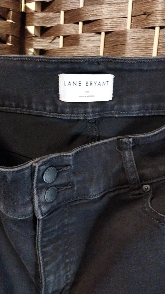 Pantalones de mezclilla Lane Bryant negros elásticos flexibles cintura mágica, bolsillos talla 20S Foto 2 de 4