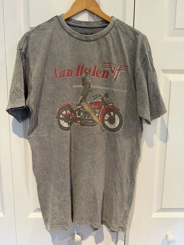 VAN HALEN BIKER PINUP GIRL T-SHIRT Large Excellent