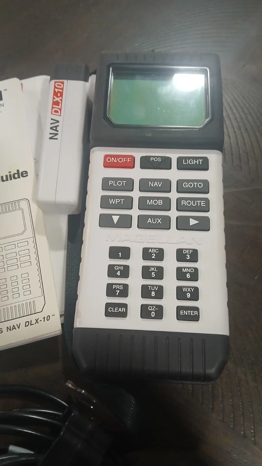 Magellan NAV DLX-10 full setup - Image 3 of 4