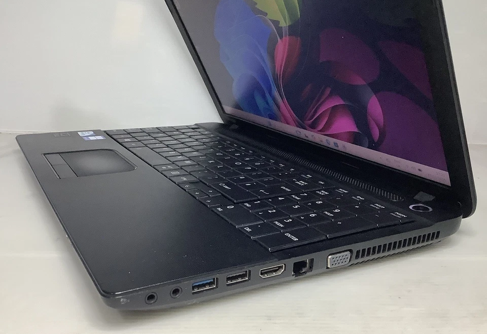 Toshiba Satellite C50-A-15L,INTEL PENTIUM@2.40GHz,8GB RAM,128GB SSD,WIN 11 (23H2 - Image 2 of 4