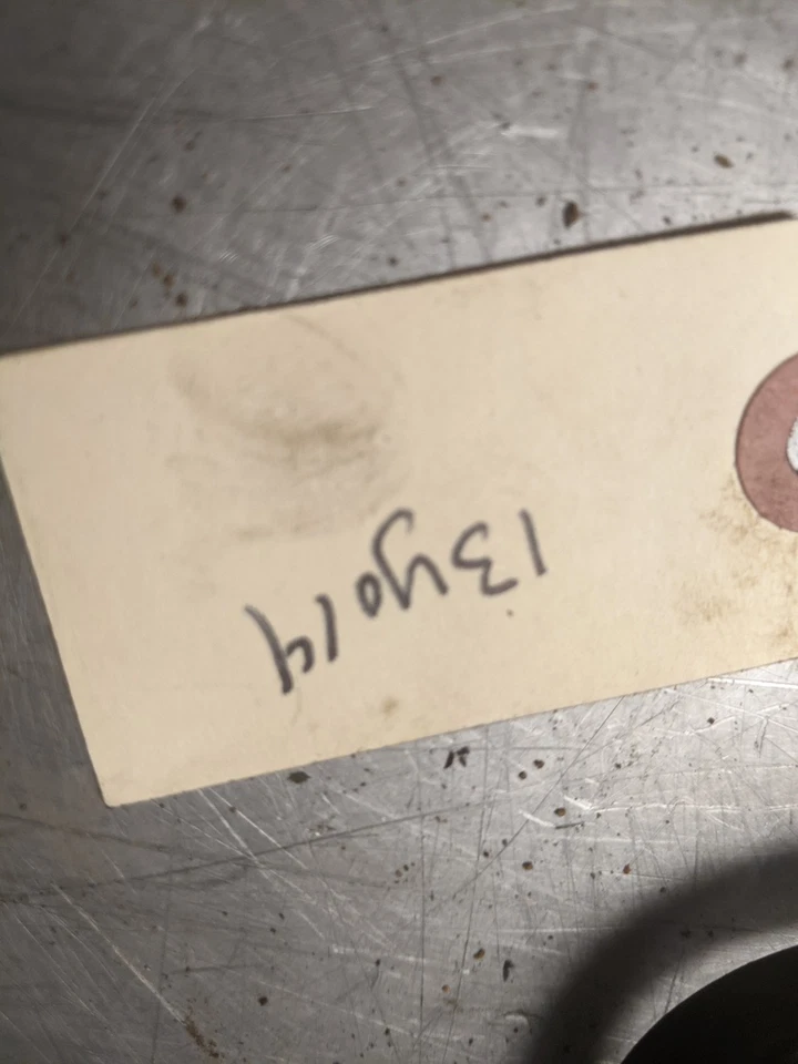 Línea de inyección de aire de 1987 Chevrolet R10 5,7 Foto 2 de 3