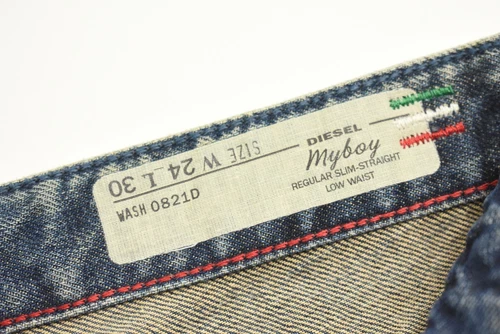 Diesel Myboy Regular Slim-Straight Low Waist 0821D Vaqueros Mujer Estrechos W24/L30 - Imagen 5 de 10