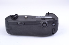 Nikon MB-D16 Multi Power Battery Pack for D750 PS-22792