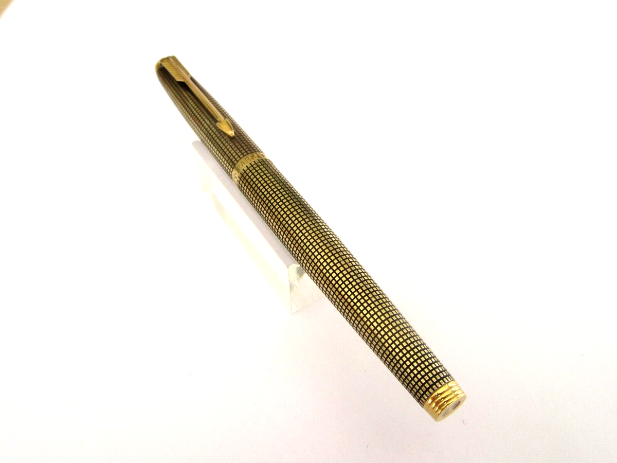 Stylo Plume PARKER 75 Prestige - Vermeil Ciselé (argent Doré) - Modèle Rare P165 - Occasion Très Bon état
