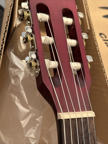 New Martinez Slim Jim 1/2 Size Student Classical BuiltIn Tuner Red Learn Guitar - Picture 4 of 5