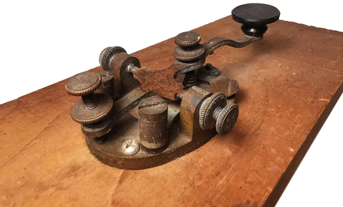 J. H. BUNNELL AMERICAN ANTIQUE SIGNED BRASS STRAIGHT TELEGRAPH KEY, WOODEN BASE - Picture 12 of 17
