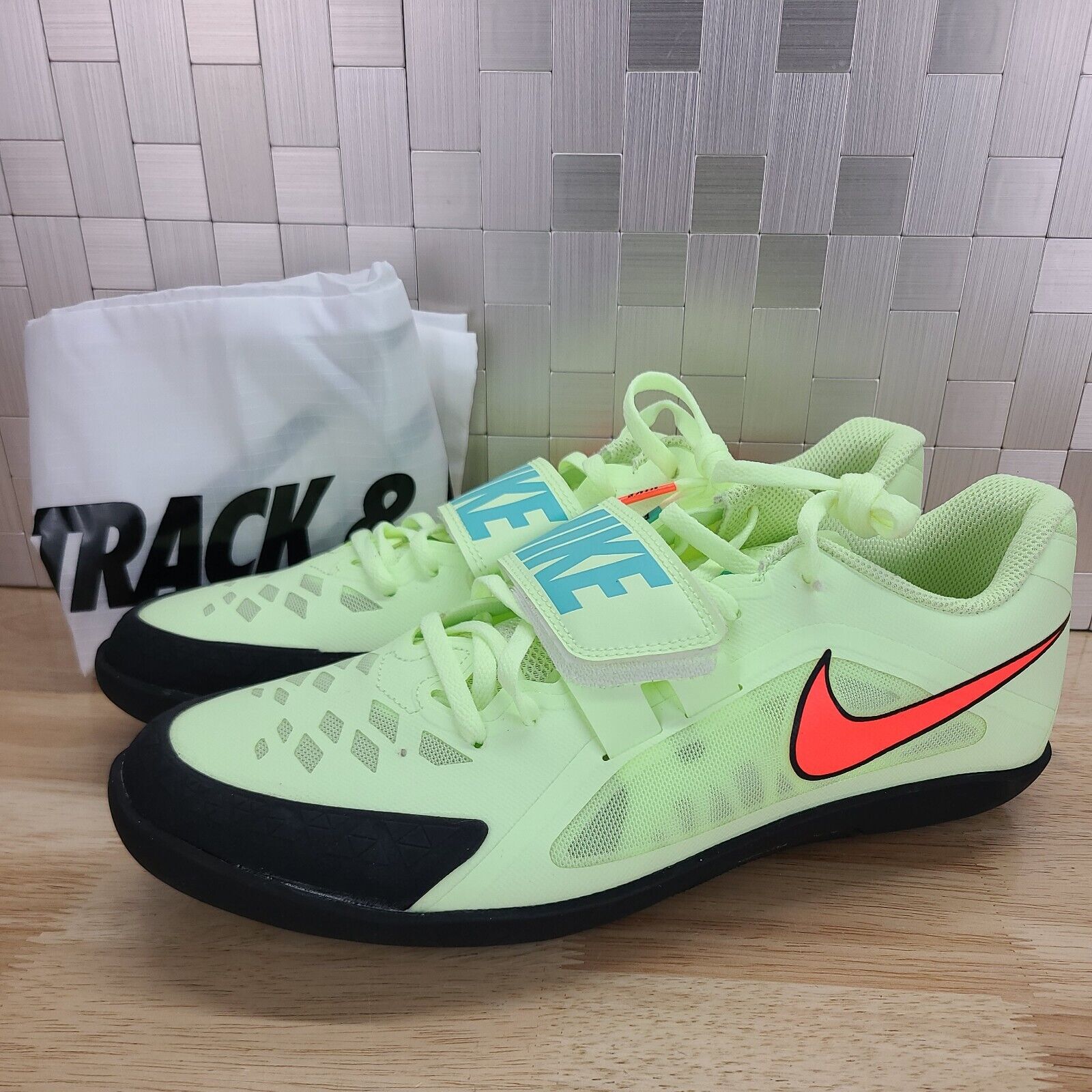 Nike Zoom Rival SD 2 Volt Green Throwing Shoes Mens Size 9.5 685134-700 New