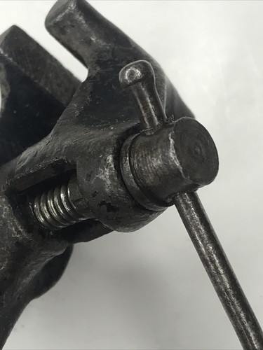 ANTICHI STRUMENTI VINTAGE RARI TIPO PICCOLA MANO VISE PAT. RICHIESTO. - Foto 8 di 12