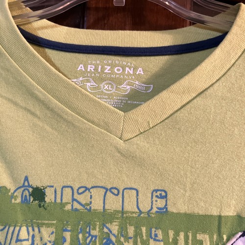 Arizona Junior Cuffed Denim Jean Shorts Med Wash Junior Size 0 NWT - Picture 6 of 9