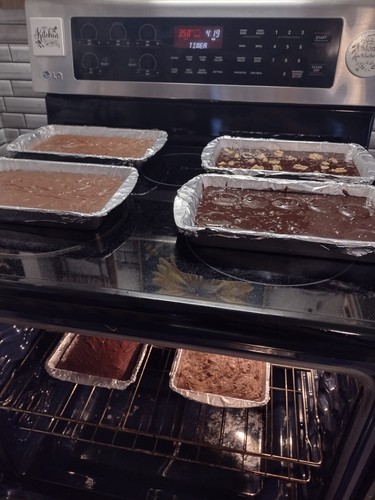 Special ๐ซ Home Baked Brownies ๐ซ Delicious Milk Chocolate Flavor MADE FRESH - Picture 9 of 15