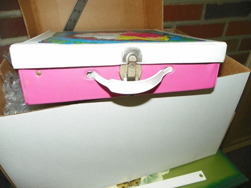 Vintage Barbie: Mod 1969 SKIPPER Doll Carrying Case With Skipper And Clothes - Picture 15 of 17