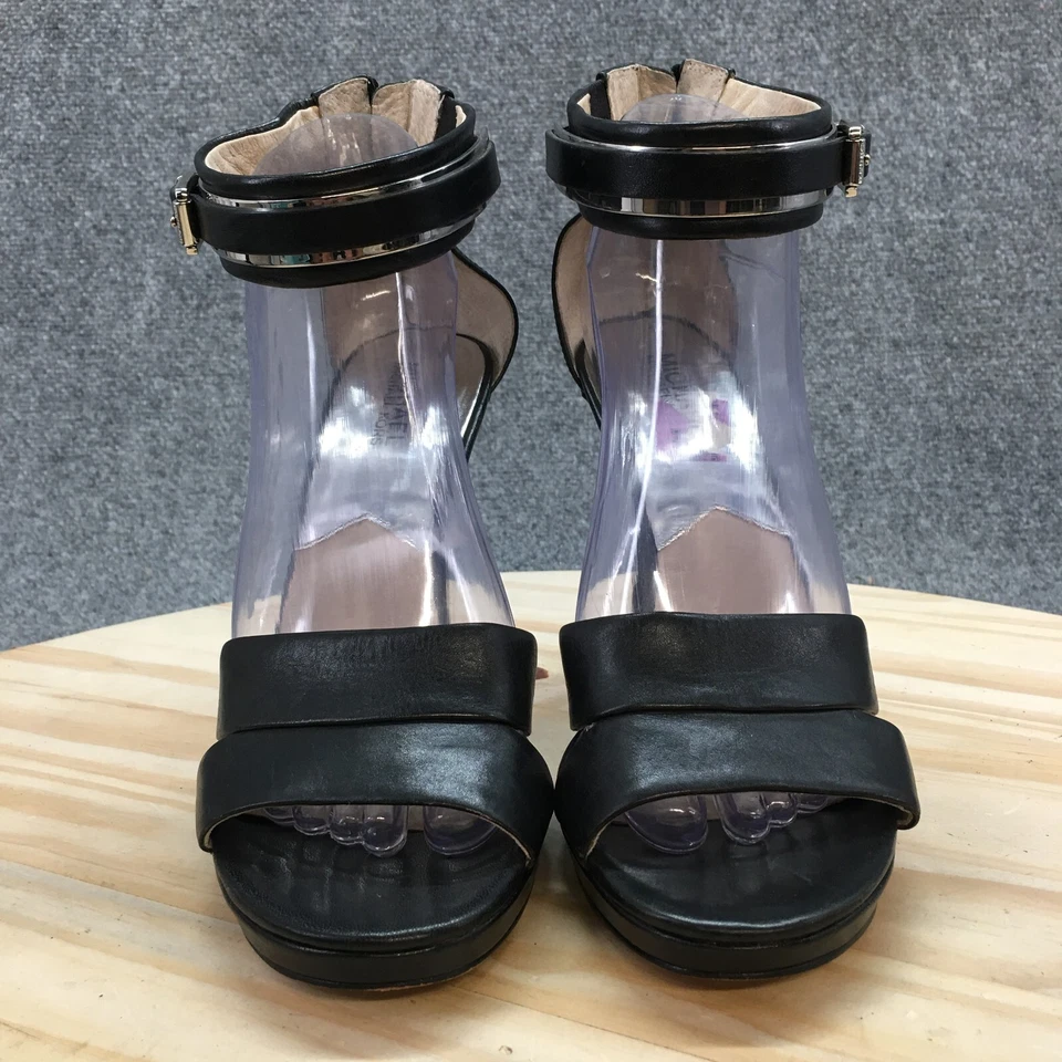 Sandália Michael Kors Feminina 8,5M Preta Karlie Tira no Tornozelo Biqueira Aberta Salto Stilleto - Imagem 4 de 4