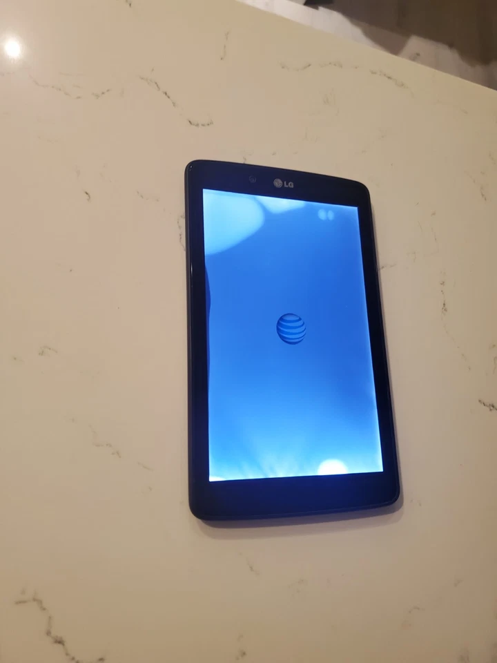 Tablet LG G Pad 7.0 LG-v410 16gb, 7.0", Cámara 5 MP, AT&T, pantalla agrietada Foto 3 de 4