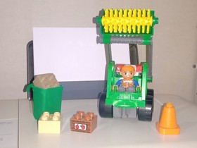 LEGO DUPLO ROAD SWEEPER SET#4978 RETIRED SET VHTF GUC ( READ DETAILS)