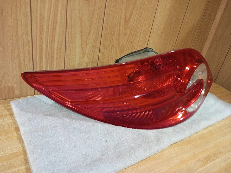 2006-2010 Mercedes Benz R320 R350 R500 задний фонарь левая сторона водителя подлинный изящный - Изображение 2 из 3