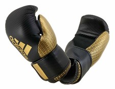 Adidas: guanti da kick boxe semi contact - nero/oro Point Fighting Kickboxing 300